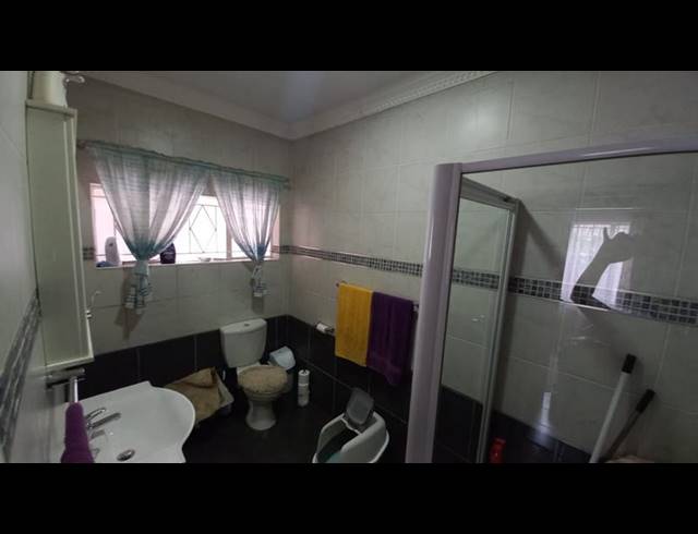 4 BEDROOM HOUSE FOR SALE IN BOOYSENS